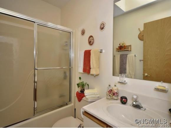 907 RAINBOW LANE - Photo 16