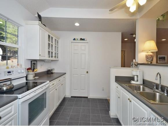 63 CHESTNUT LANE - Photo 8