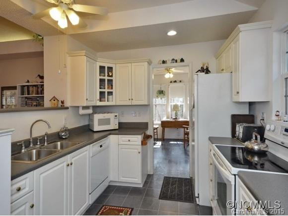 63 CHESTNUT LANE - Photo 9