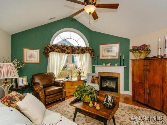 254 Summerfield Place - Photo 4