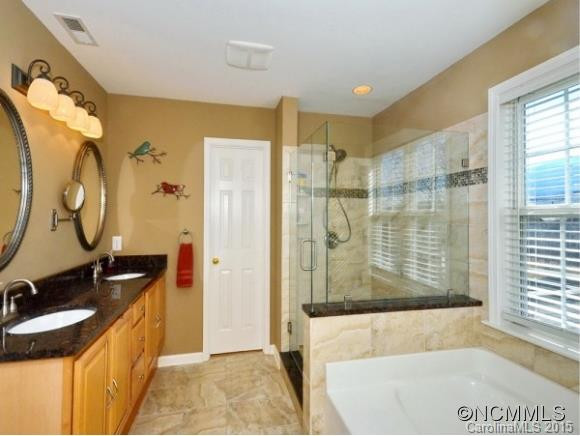 14 BROWNSTONE COURT - Photo 13