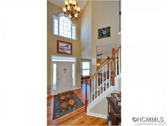 14 BROWNSTONE COURT - Photo 3