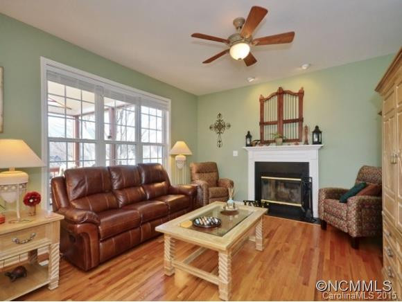 14 BROWNSTONE COURT - Photo 4