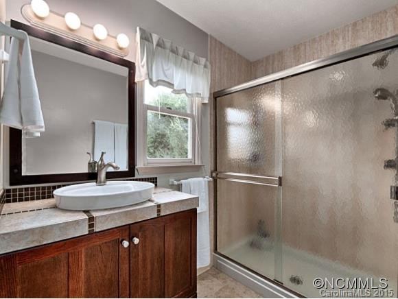 1 BROOKS COVE ESTATES - Photo 9