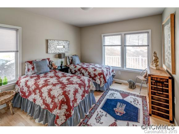70 Mountain Ridge Drive - Photo 11