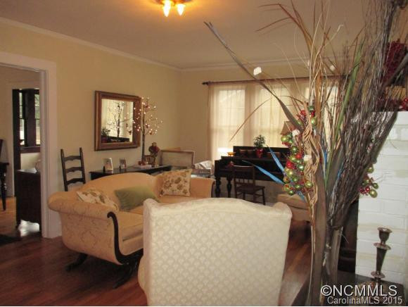 170 Whitney Avenue - Photo 2