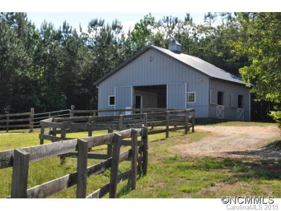 1185 Sandy Plains Road - Photo 22