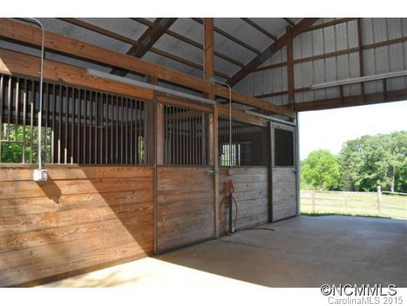 1185 Sandy Plains Road - Photo 24