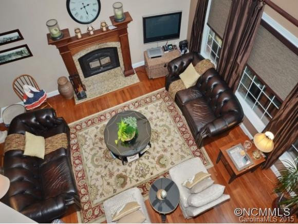 108 DUMONT COURT - Photo 3