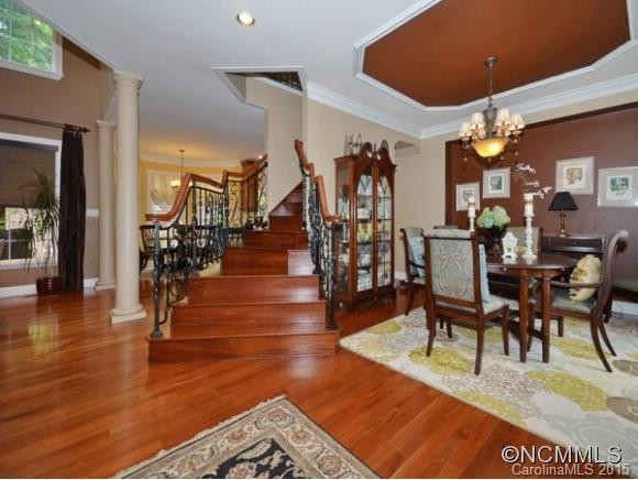 108 DUMONT COURT - Photo 4