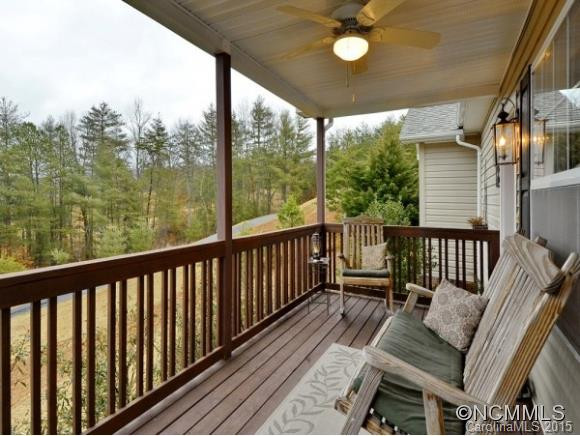 325 MACNEIL WAY - Photo 2