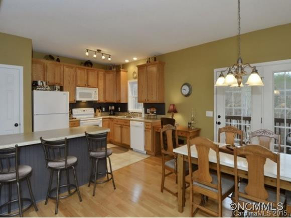 325 MACNEIL WAY - Photo 6