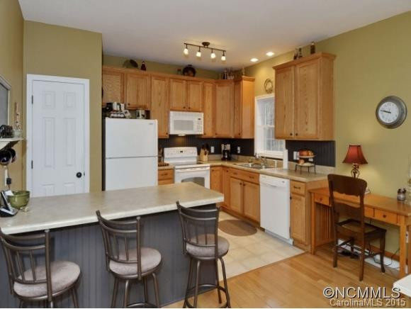 325 MACNEIL WAY - Photo 7