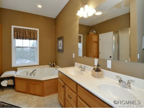 325 MACNEIL WAY - Photo 10