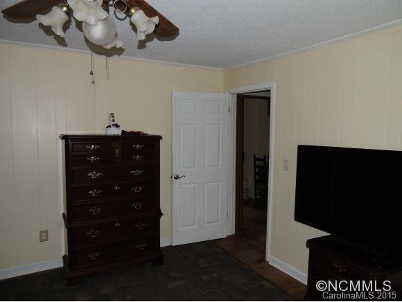 2515 Oakdale Dr - Photo 3