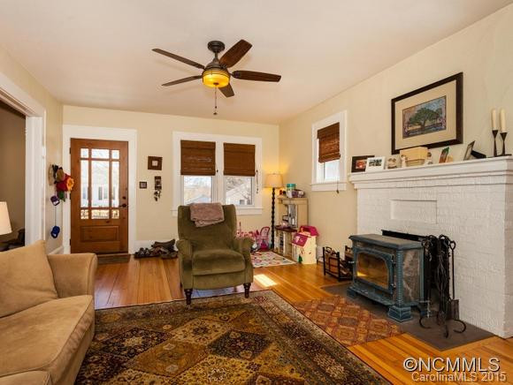 7 Harvard Place - Photo 2