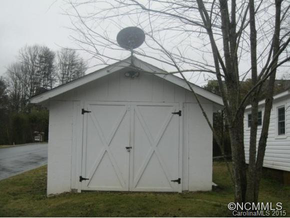 192 Outland Avenue - Photo 2