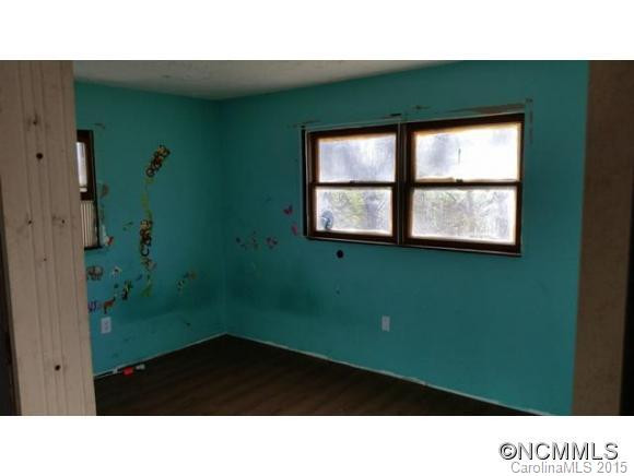 137 Frankie Lane - Photo 8