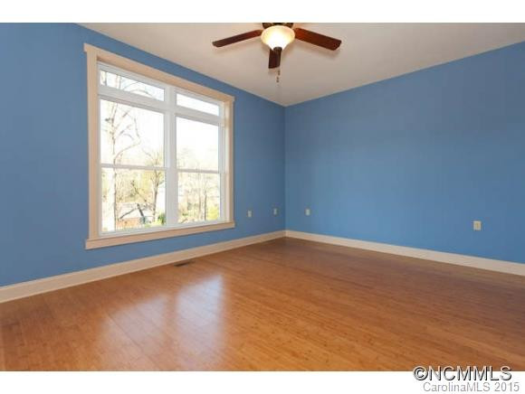 29 Myra Place Unit 129 - Photo 16