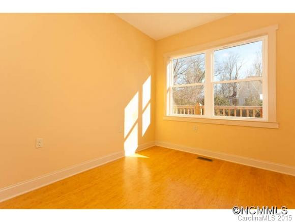 29 Myra Place Unit 129 - Photo 20