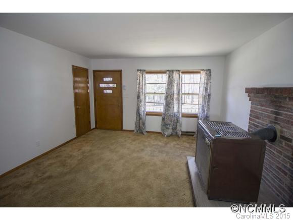 604 Rhododendron Ave - Photo 2