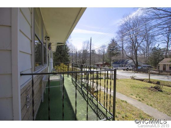604 Rhododendron Ave - Photo 9