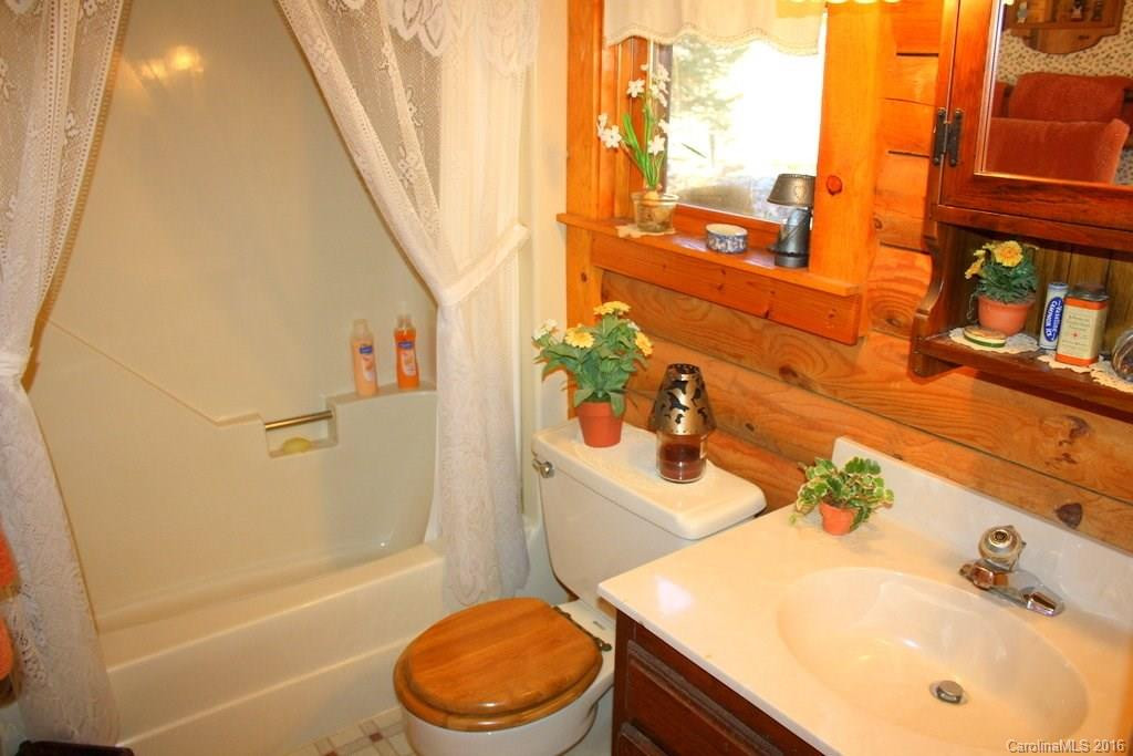 868 English Ridge #Multi - Photo 16