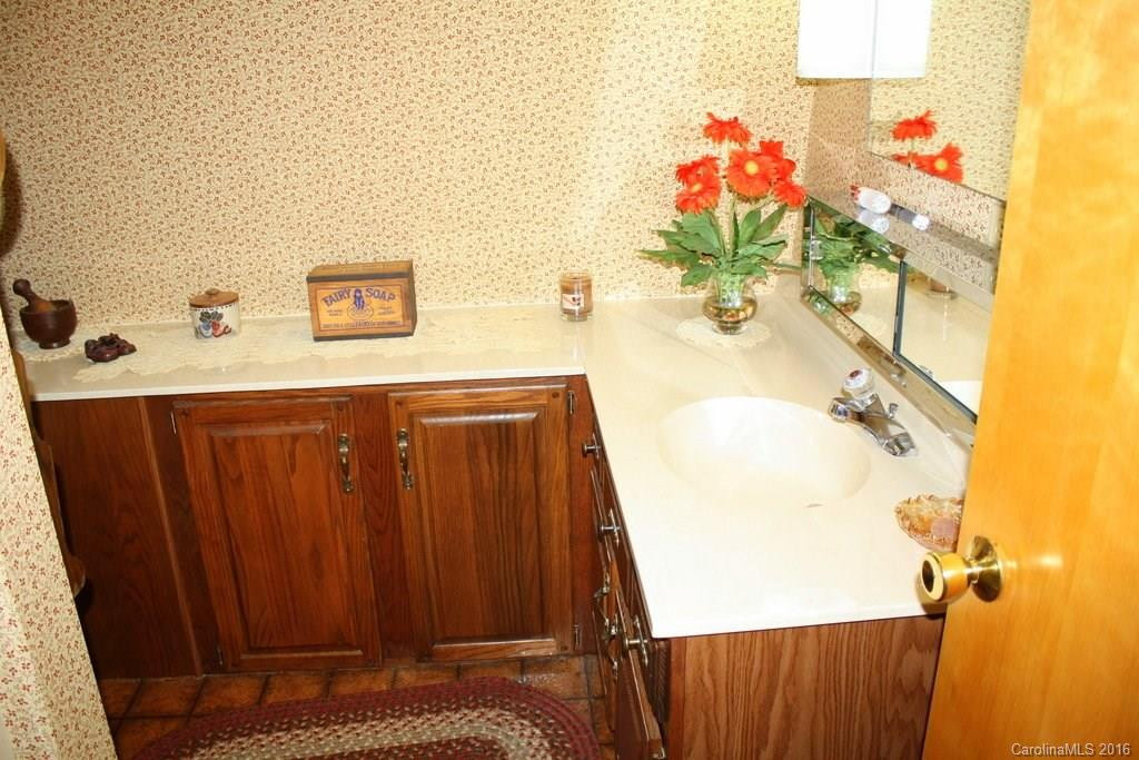 868 English Ridge #Multi - Photo 21