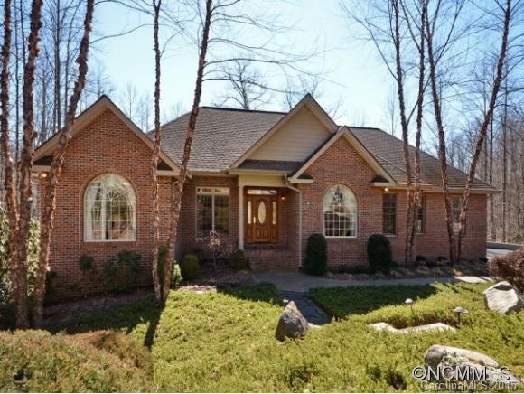 40 FALLS VIEW COURT
