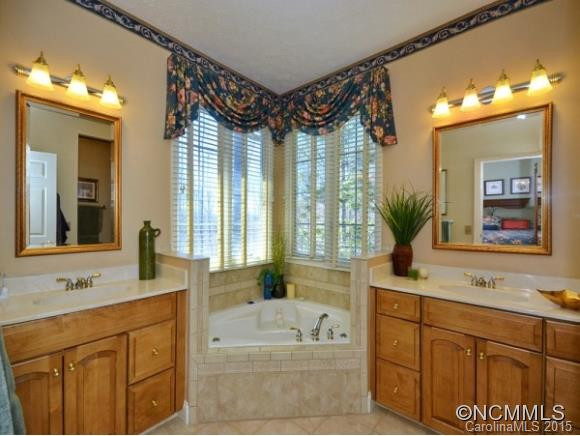 40 FALLS VIEW COURT - Photo 13