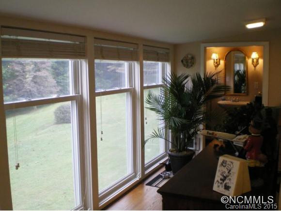 48 Glen Cannon Point, #2A - Photo 4