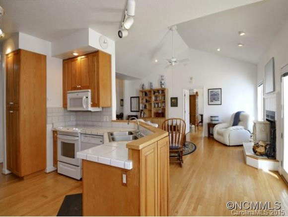 64 CHALLEDON DRIVE - Photo 14