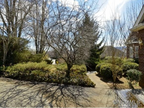 64 CHALLEDON DRIVE - Photo 4