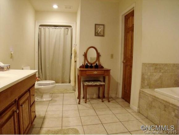 220 Collins Road - Photo 10
