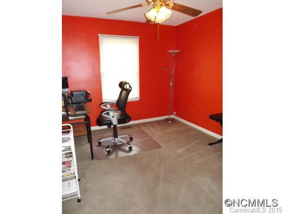 109 ASHWOOD LANE - Photo 11