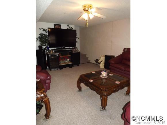 109 ASHWOOD LANE - Photo 17