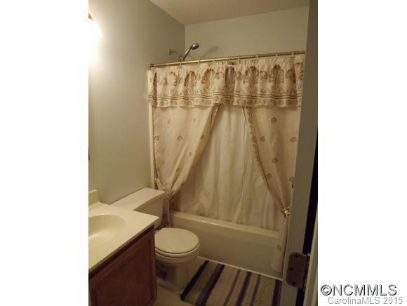 109 ASHWOOD LANE - Photo 9