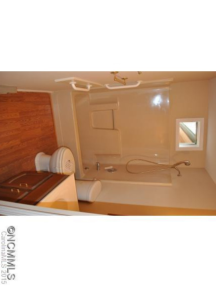 32 Hamilton Court - Photo 12