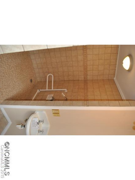 32 Hamilton Court - Photo 14