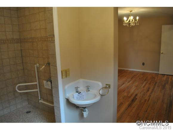 32 Hamilton Court - Photo 16