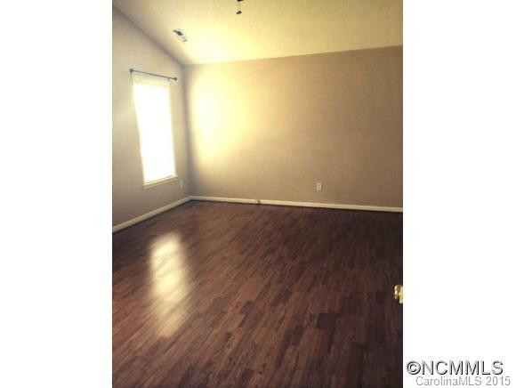 181 Meadow Pathway Dr. - Photo 10