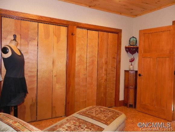 343 Round Hill Rd. - Photo 14