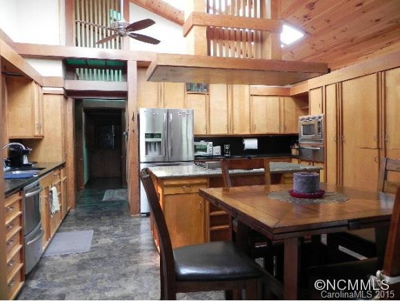 343 Round Hill Rd. - Photo 10