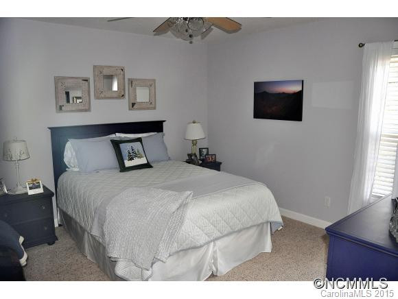 210 Bridle Path - Photo 8