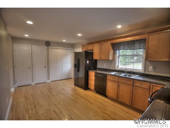 18 Barclay Road - Photo 3