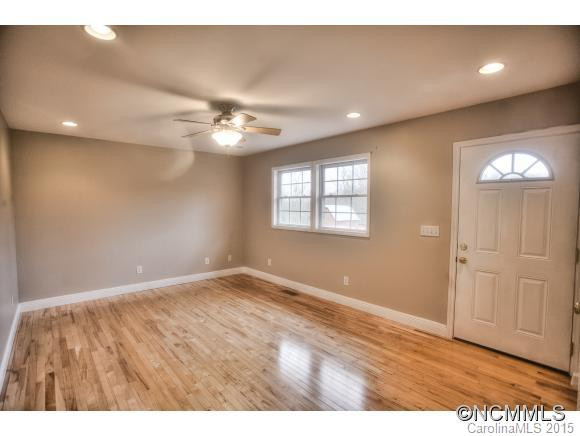 18 Barclay Road - Photo 4