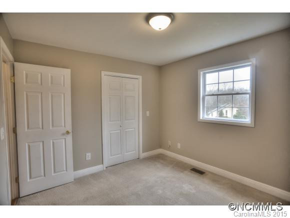 18 Barclay Road - Photo 7