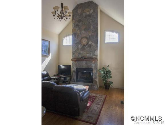 61 Mountain Shadows Drive - Photo 14
