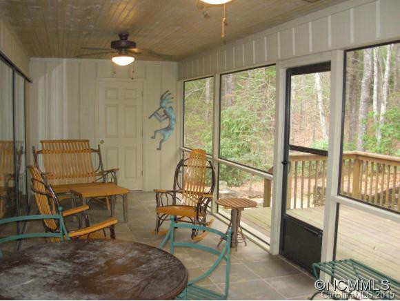 213 Club Drive - Photo 15