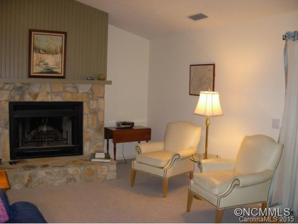 213 Club Drive - Photo 3